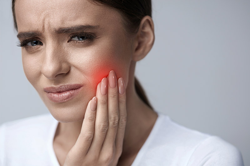 Symptoms and Causes of Gingivitis